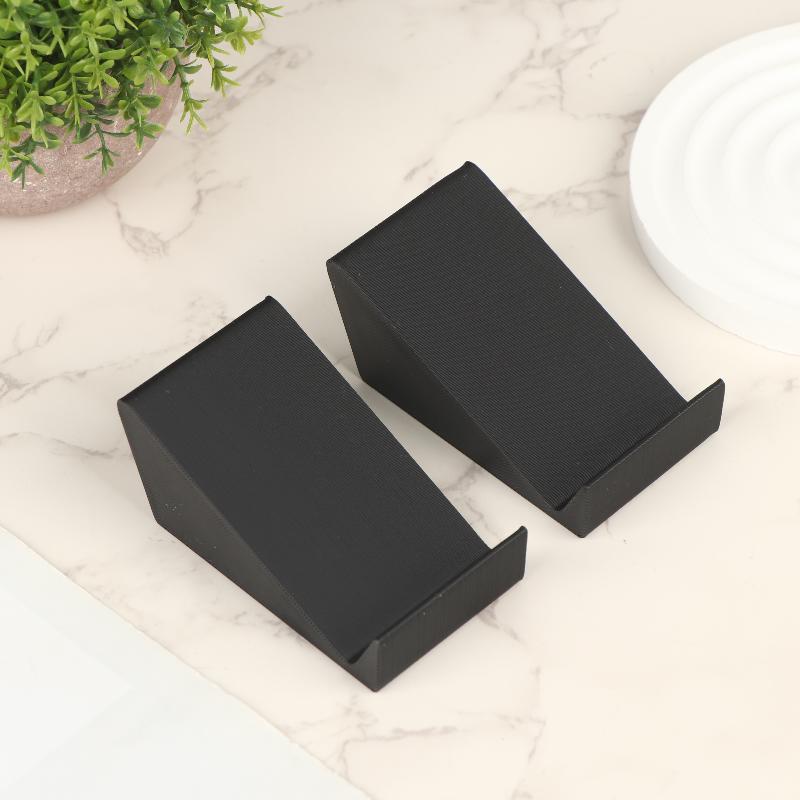 قطعتان من قاعدة حامل مكبر الصو - مراجعة Desk Setup Speakers وسعره